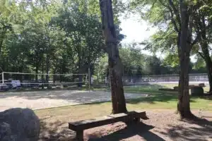 cabins near mystic ct​