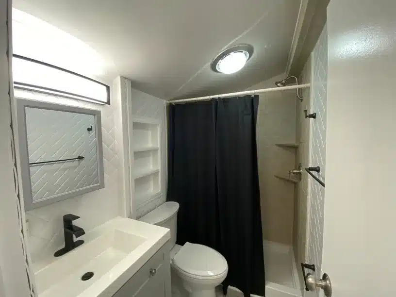 cabins near mystic ct​